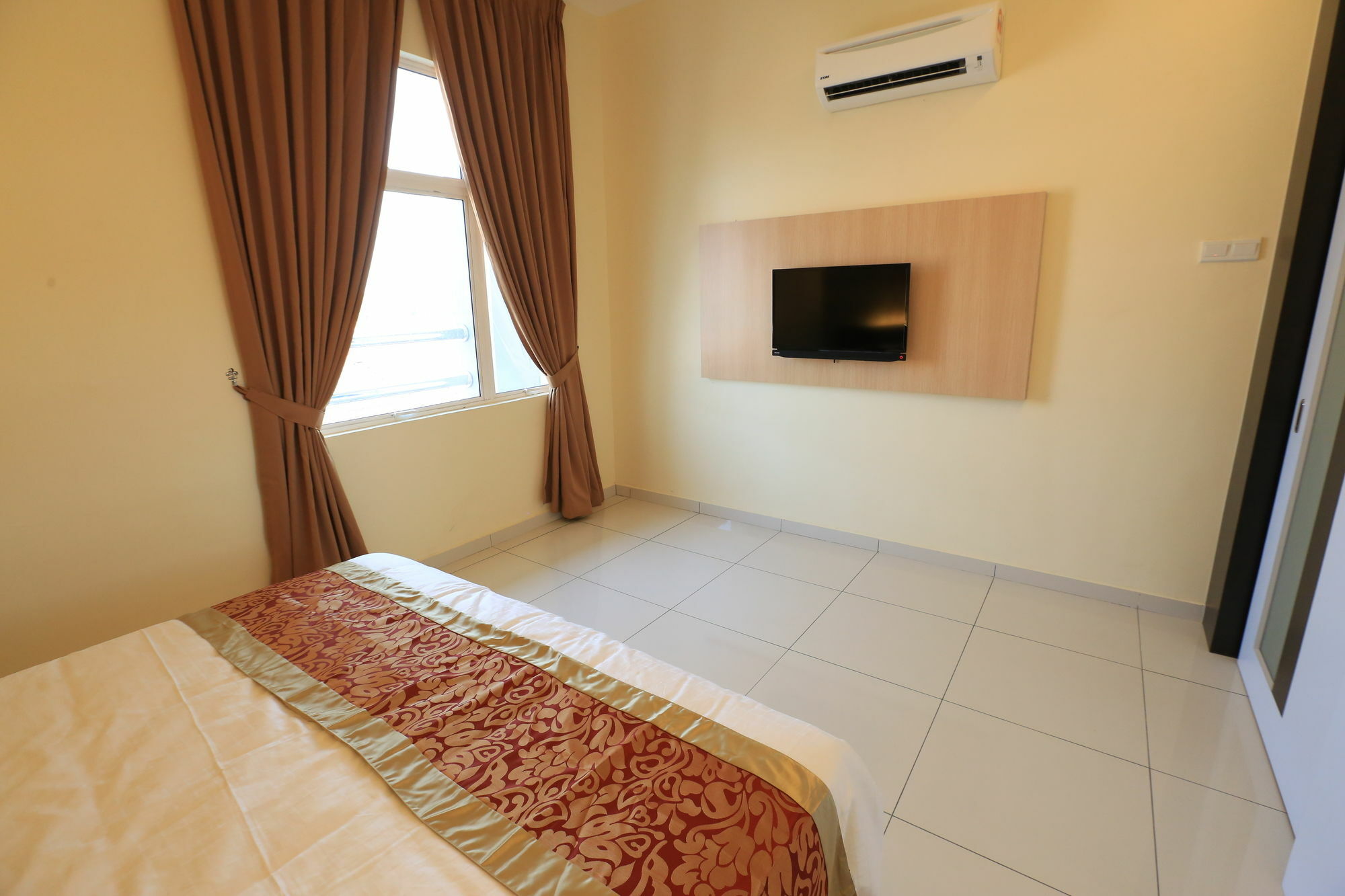 Supreme Hotel Malacca Exterior foto